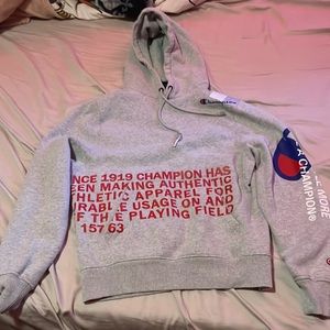 Small champion hoodie